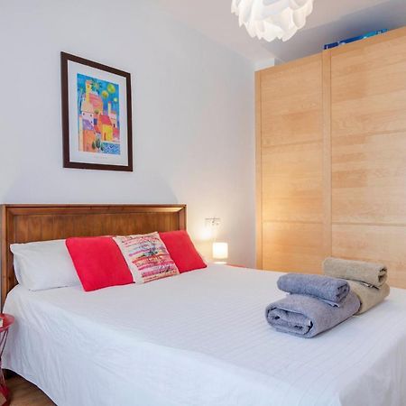 Urbanchicmalaga 3 Bedroom Spacious Quiet Historic Malaga Apt Kültér fotó