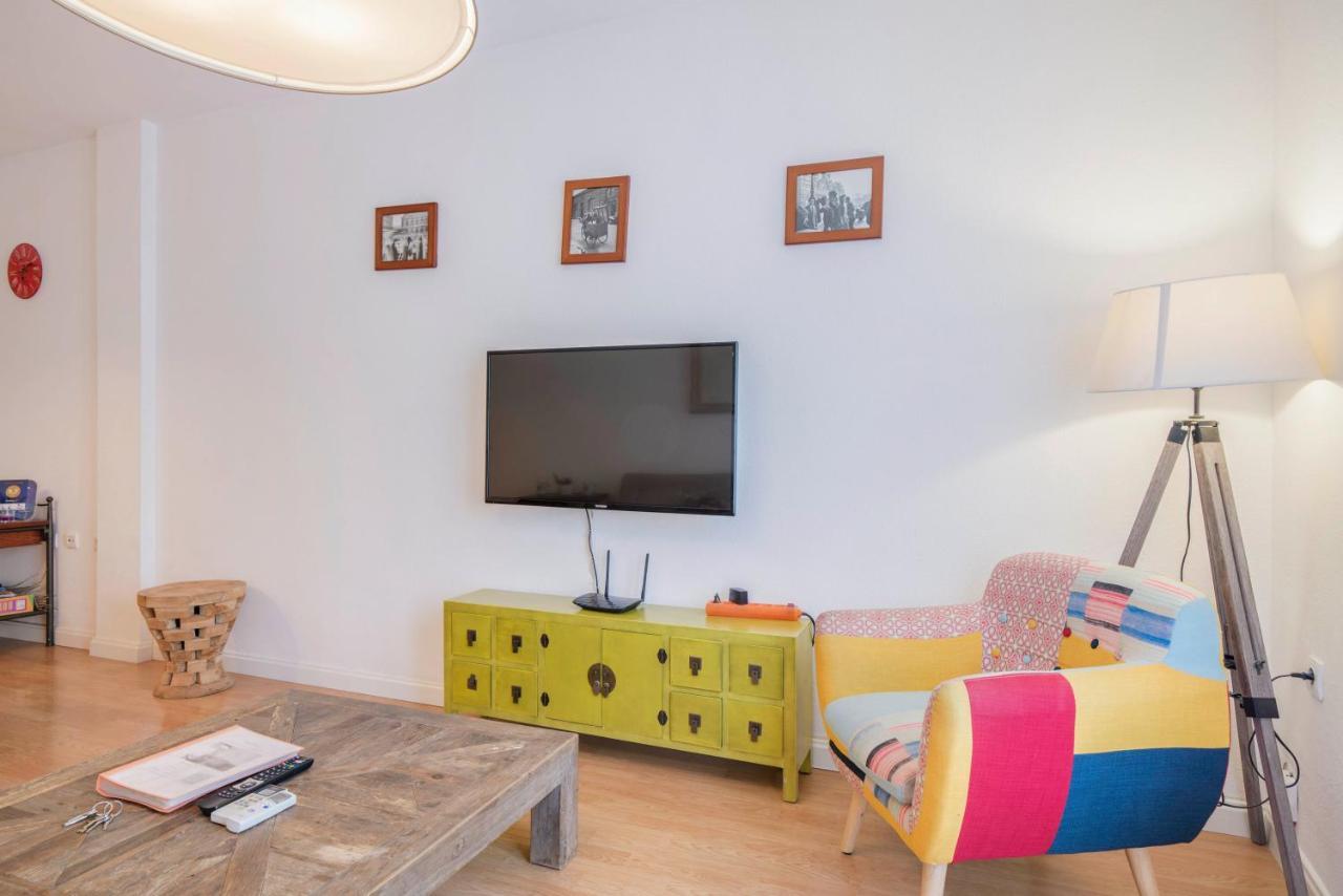 Urbanchicmalaga 3 Bedroom Spacious Quiet Historic Malaga Apt Kültér fotó
