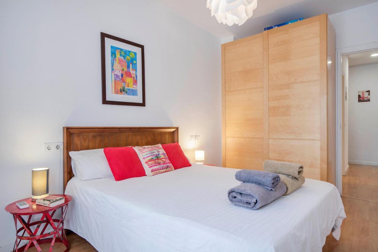 Urbanchicmalaga 3 Bedroom Spacious Quiet Historic Malaga Apt Kültér fotó
