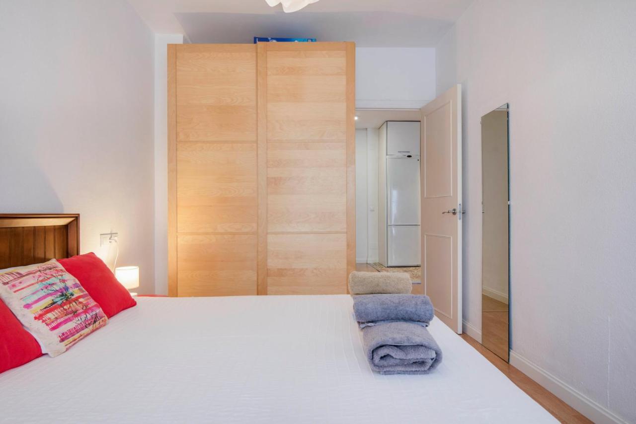 Urbanchicmalaga 3 Bedroom Spacious Quiet Historic Malaga Apt Kültér fotó