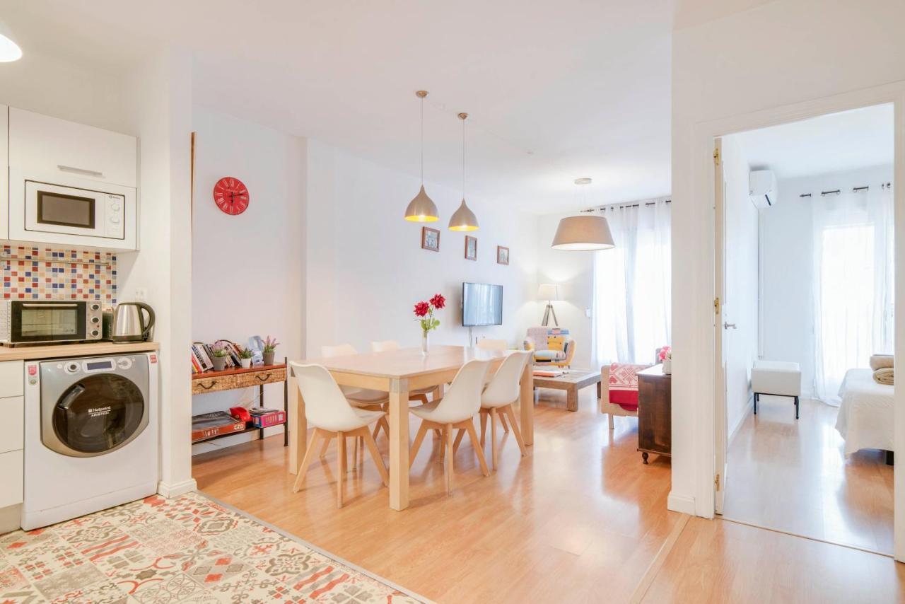 Urbanchicmalaga 3 Bedroom Spacious Quiet Historic Malaga Apt Kültér fotó