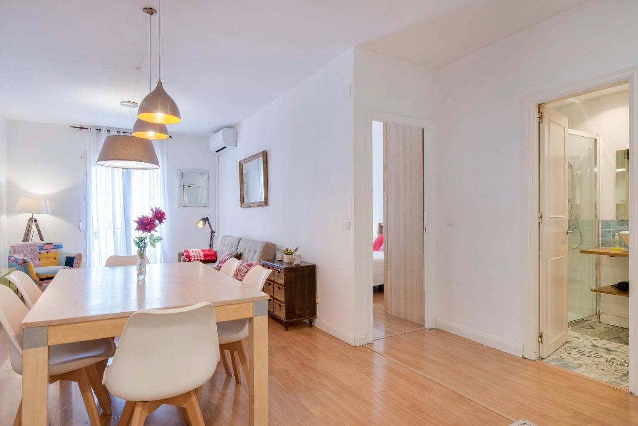 Urbanchicmalaga 3 Bedroom Spacious Quiet Historic Malaga Apt Kültér fotó